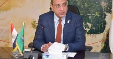 محافظ الجيزة يعتمد حركة ترقيات لـ562 موظفا بالديوان العام والأحياء والمراكز