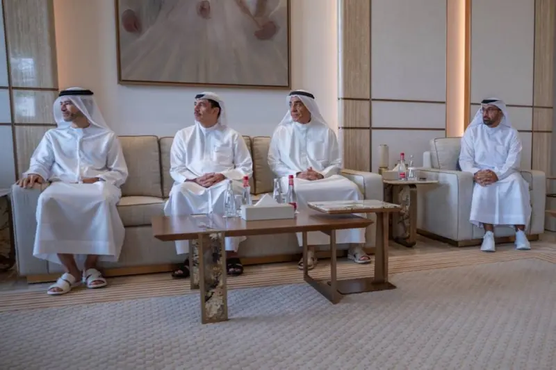مكتوم بن محمد: الشراكات مع كبرى المؤسسات المالية العالمية تعكس الثقة في اقتصاد الإمارات