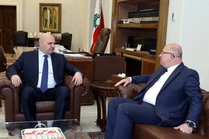 لقاءات وزارية ونيابية في قصر بعبدا.. والرئيس عون ابرق الى البابا متمنيا له الشفاء العاجل