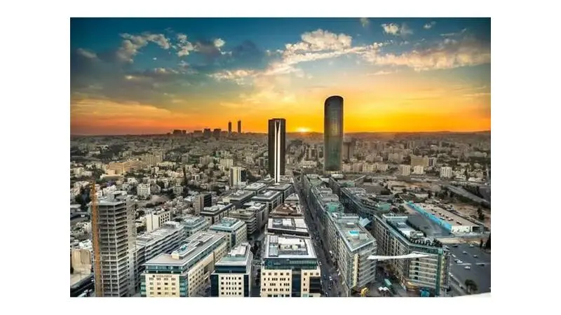 طقس معتدل اليوم وتوقع أمطار غزيرة غدًا