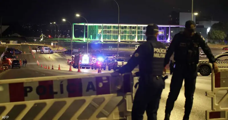 مقتل مسلح احتجز 13 طفلا في مدرسة تحت التهديد