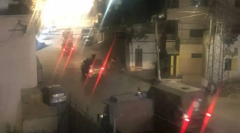 الاحتلال يشن حملة اعتقالات في الضفة ويصعّد استهدافه للأسرى المحررين