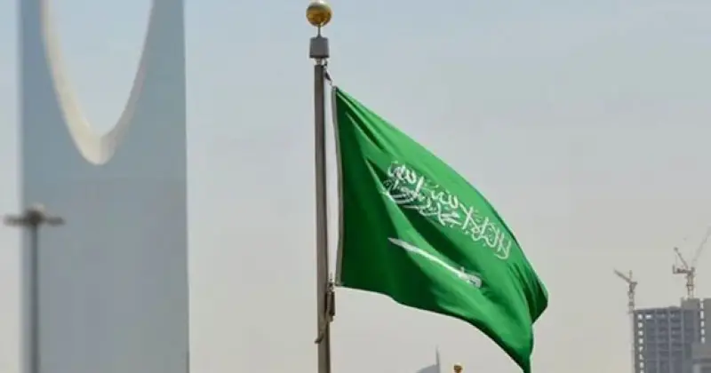 كبار العلماء بالسعودية: ميليشيا الحوثي جماعة إرهابية انتهكت الحرمات والمقدسات