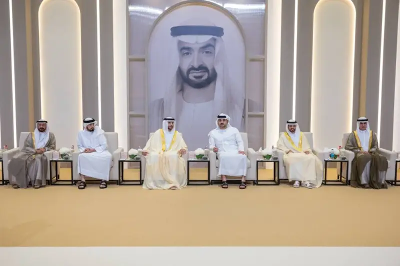 مكتوم وأحمد بن محمد يحضران أفراح القمزي والفلاسي والعويس