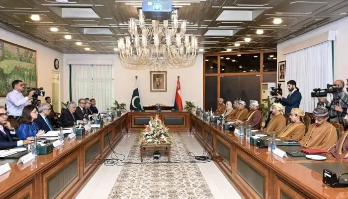 اجتماع الدورة الثامنة للجنة المشتركة العُمانية الباكستانية بإسلام آباد