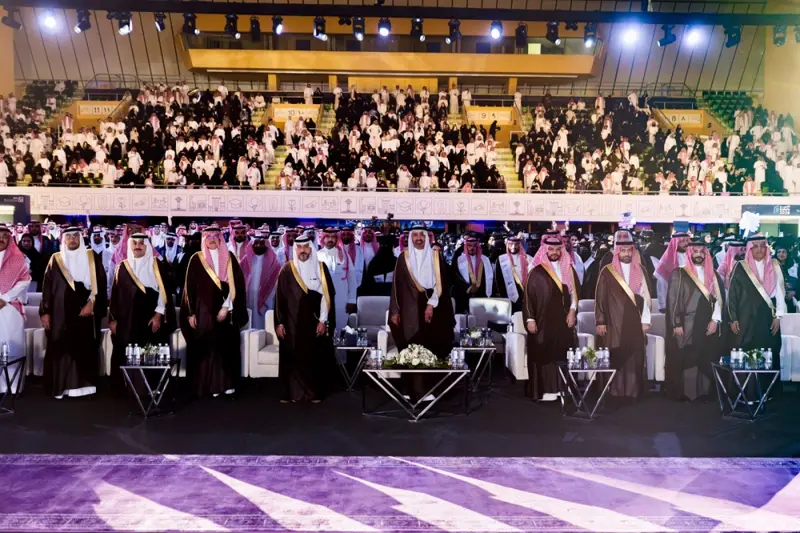 برعاية وزير الموارد البشرية.. معهد الإدارة يحتفي بـ1055 خريجًا في الرياض