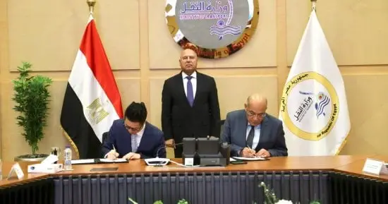 وزير النقل يشهد توقيع مذكرة تفاهم لإنشاء محطة الإسكندرية للصب الجاف غير النظيف