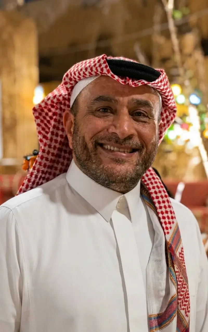 وفاة عبدالعزيز الرشيد.. والصلاة عليه عصراً بجامع الملك خالد بالرياض