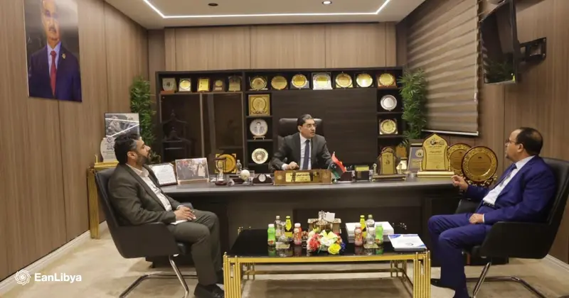 وزير العمل يتابع تجهيز معدات تشغيلية لخريجي الدورات التدريبية
