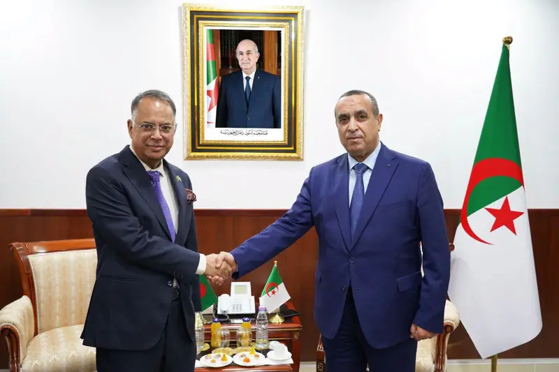 الجزائر وبنغلاديش تبحثان إبرام اتفاق حكومي لتطوير التعاون في مجالات الطاقة