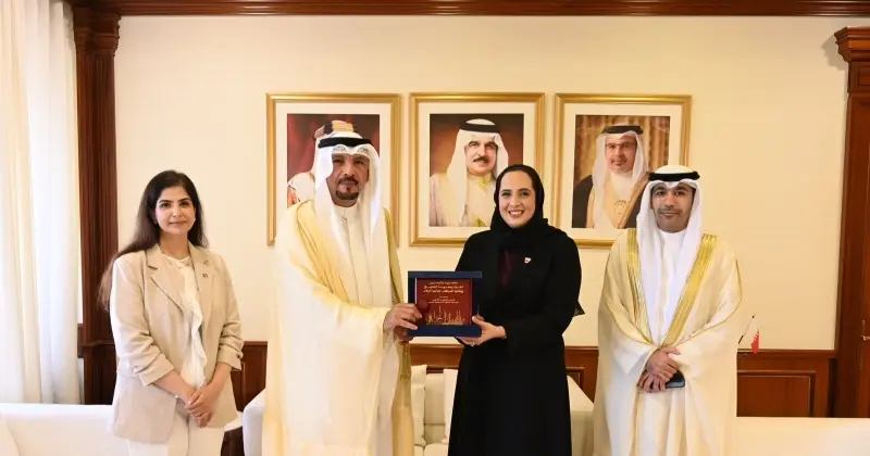 وزيرة الإسكان البحرينية وسفير الكويت يؤكدان على مواصلة التعاون وتبادل الخبرات