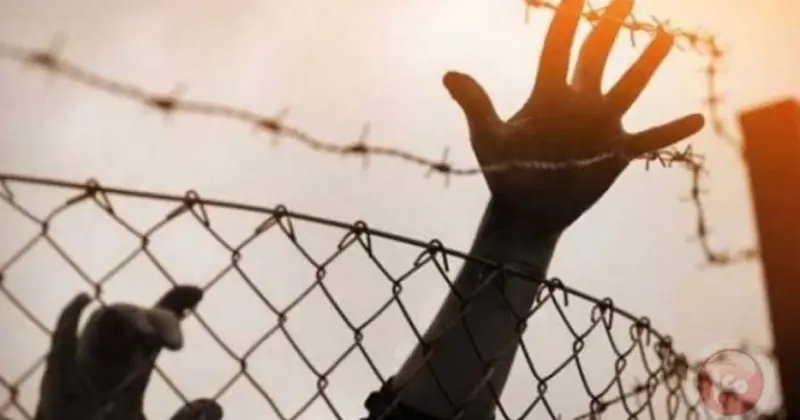 شكوى دولية تتهم مسؤولين "إسرائيليين" بالتورط في تعذيب أسرى فلسطينيين