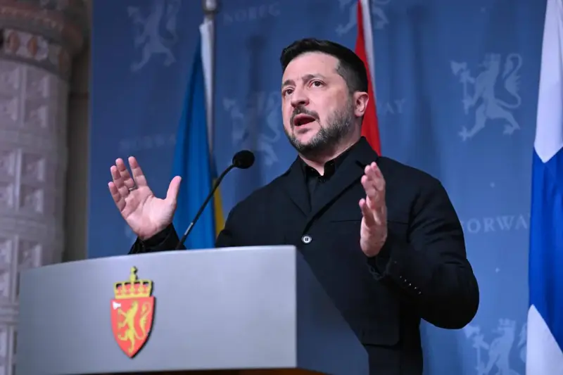 زيلينسكي: نؤيد وقف إطلاق النار ومحادثات ثلاثية تضم روسيا وأميركا