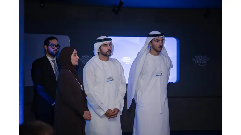 حمدان بن محمد يتابع فعاليات الاجتماعات السنوية لقيادات المستقبل العالمية