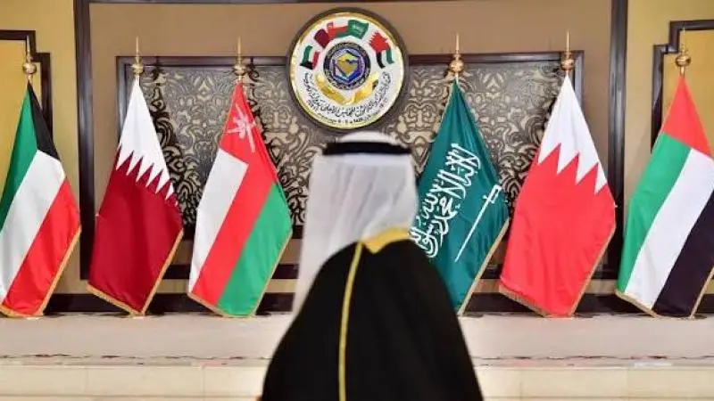 مجلس التعاون الخليجي يدعو إلى تصنيف الحوثيين جماعة إرهابية