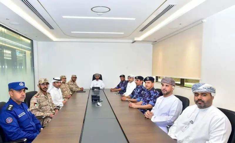 وفد كويتي يطلع على التجربة العمانية في إدارة الطوارئ والمخاطر الصحية