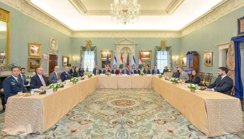 إسرائيل تشتري الوقت وواشنطن تبحث عن إنجاز مؤجل