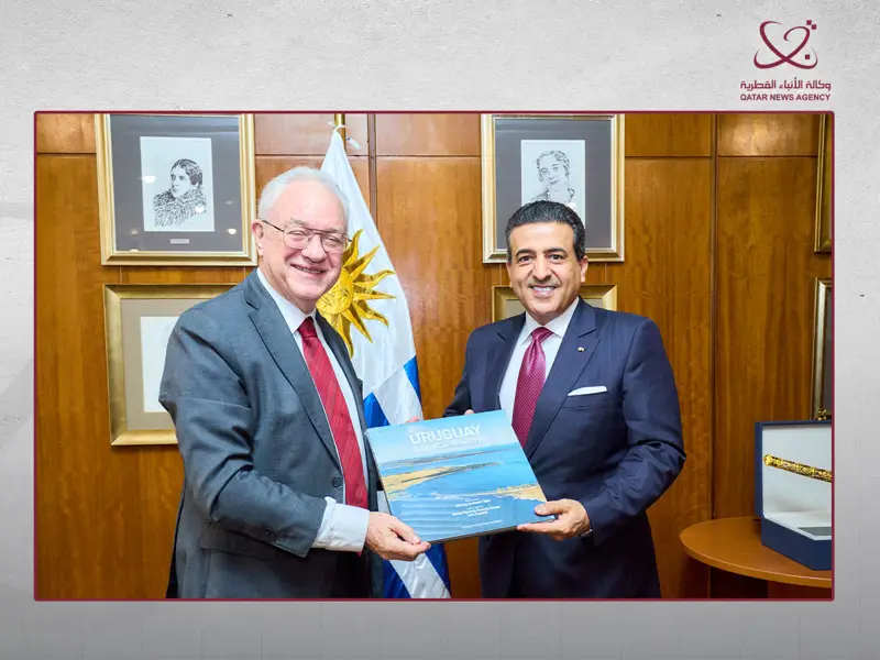 رئيس مجلس أمناء مركز حكم القانون ومكافحة الفساد يجتمع مع وزير الخارجية بجمهورية الأوروغواي