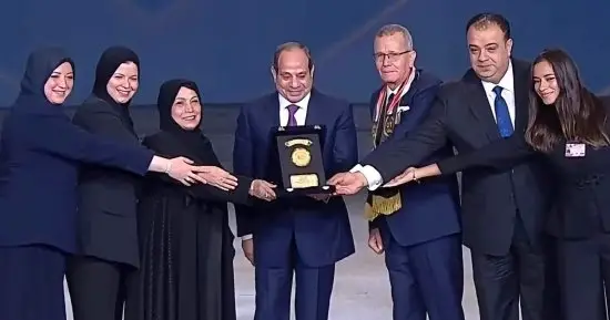"جدو البطل.. صائد الفانتوم".. حفيدة اللواء محمد نبيه مكرم تحاوره عن أسرار الحرب