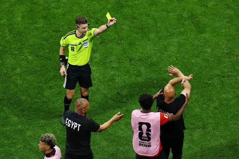 الفيفا يعلن العقوبات ضد حسام وإبراهيم حسن بعد أحداث كأس العالم