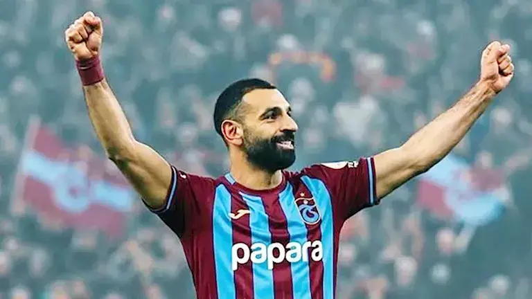 "يخطف الأنظار".. ماذا قالت الصحف التركية بعد تألق محمد صلاح أمام كوبس