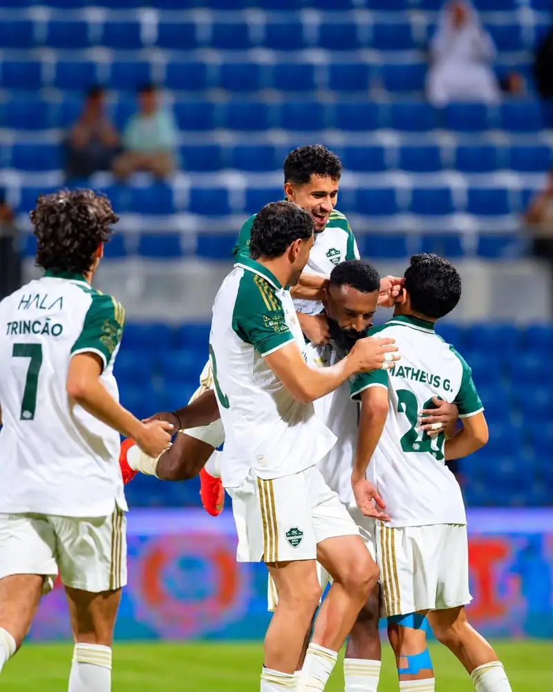 الدوري السعودي: الأهلي ينجو من انتفاضة الفيحاء بثلاثية مثيرة