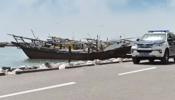 قيادة شرطة محافظة مسندم تضبط 11 شخصاً آسيويًا لدخولهم البلاد بطريقة غير مشروعة