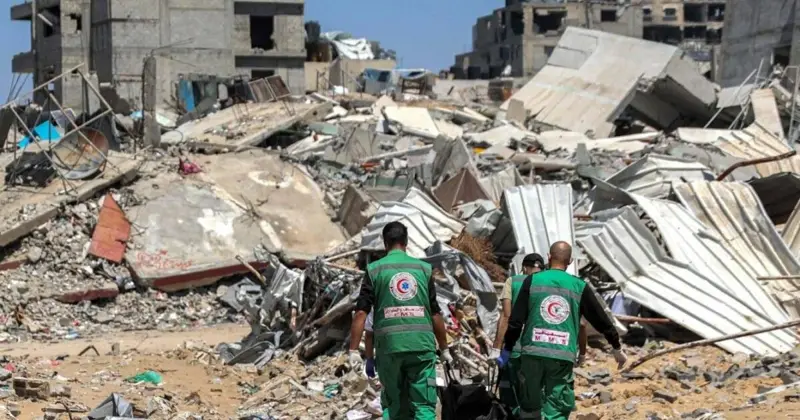 الدفاع المدني بغزة: استخراج جثامين الشهداء من تحت الأنقاض قد يستغرق 8 سنوات