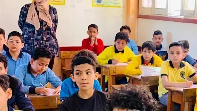 التعليم تحسم الجدل بشأن الاستعانة بمعلمي الحصة لتدريس "البرمجة والذكاء الاصطناعي"