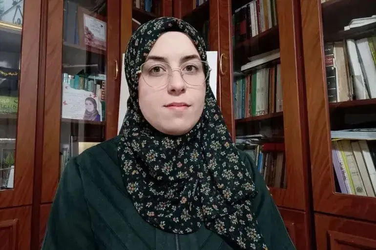 الاحتلال يجدّد الاعتقال الإداري بحق الصحفية بشرى الطويل ويواصل عزلها والتنكيل بها