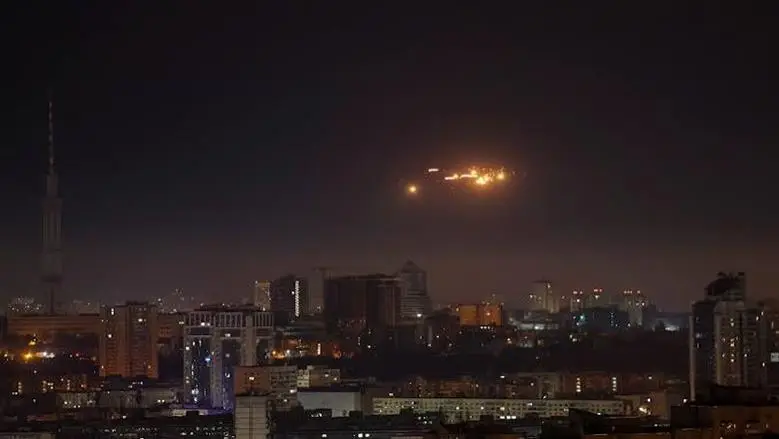 حدث ليلًا: إصابة 4 وتضرر 15 منزلاً بالسعودية.. وبابا الفاتيكان يُزيل ورمًا سرطانيًا