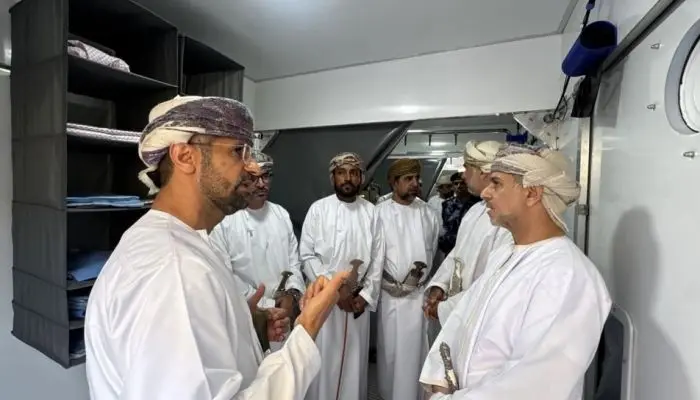لحماية الكوادر الصحية والبيئة.. تدشين أول وحدة متنقلة للتطهير من المواد الخطرة بمسندم