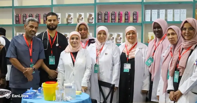 93 استشارة في يوم الافتتاح.. جناح الصحة يستقطب زوار معرض الكتاب