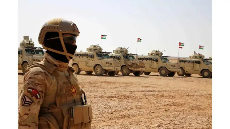 القوات المسلحة تُحبط محاولة تهريب مخدرات بواسطة بالونات موجّهة