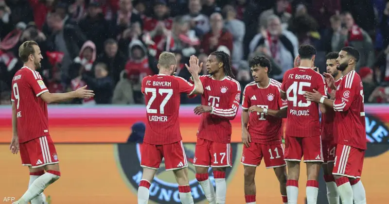 سداسية بافارية تعيد بايرن إلى صدارة الدوري الألماني
