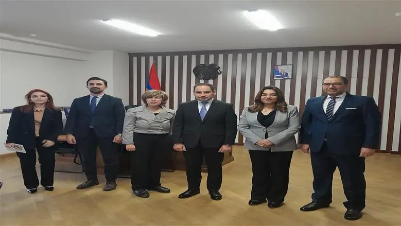 طاقة شمسية بنسبة 30% وإشراك القطاع الخاص.. تفاصيل التعاون البيئي والحضري بين مصر وأرمينيا