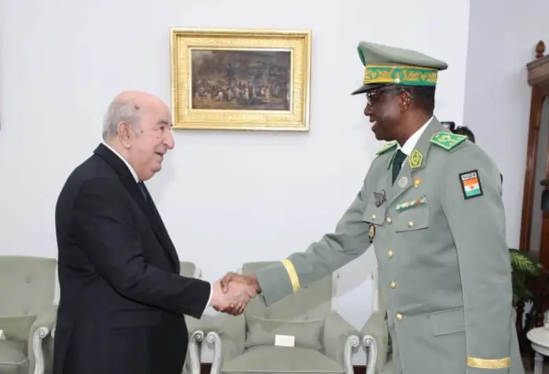 الرئيس تبون يستقبل وزير الدفاع النيجري