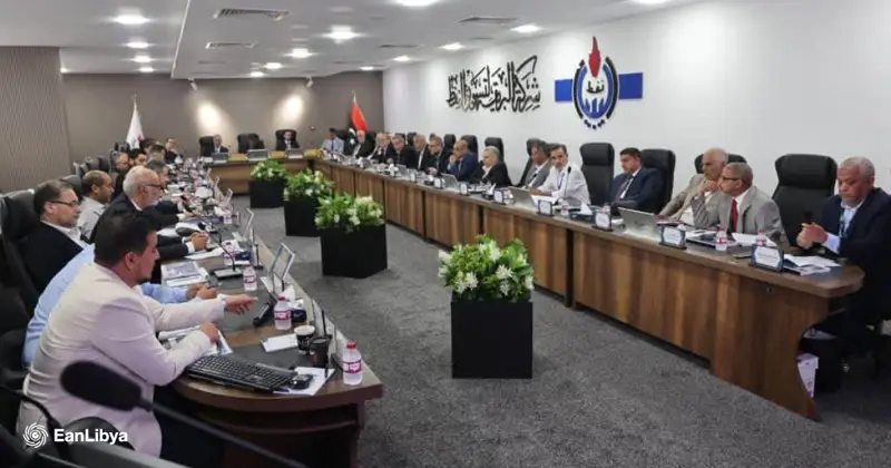 مؤسسة النفط والبريقة تبحثان تطوير منظومة إمدادات المحروقات - اخبار ليبيا