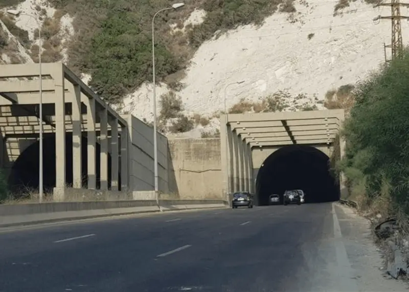 "أنفاق قاتلة" في لبنان