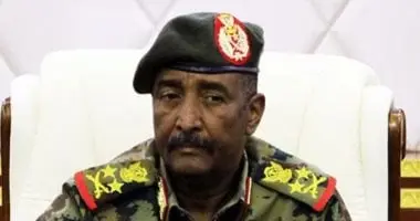 البرهان يبعث برسالة شكر إلى مصر ويؤكد على أمان المصريين فى السودان
