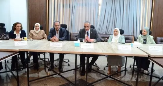 محافظ الجيزة يحاضر بدبلومة طب الكوارث بقصر العيني حول إدارة الأزمات والحوادث