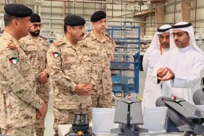 وفد «رئاسة الأركان» اطّلع على أحدث تقنيات «إيدج» الإماراتية