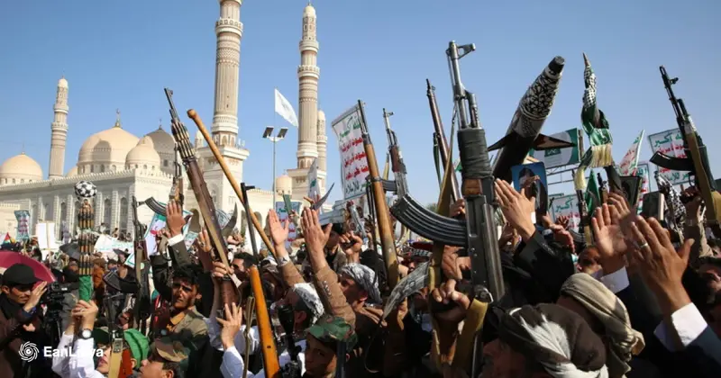 السعودية تعلن مقتل 17 شخص.. الحوثيون يستهدفون «القصر الرئاسي» في عدن