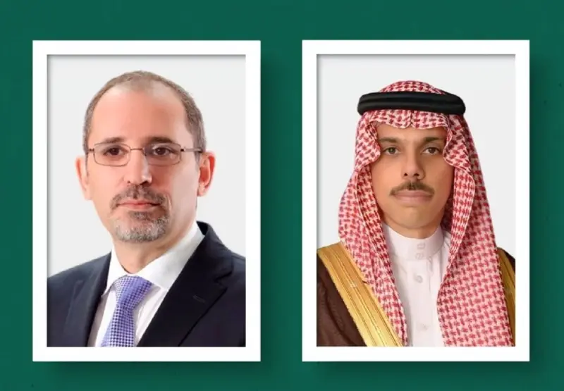 وزير الخارجية ونظيره الأردني يبحثان التطورات الأخيرة في المنطقة