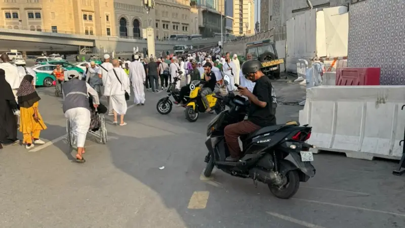 5 ريالات تنقل المعتمرين إلى الحرم عبر الدراجات النارية | صحيفة الاقتصادية
