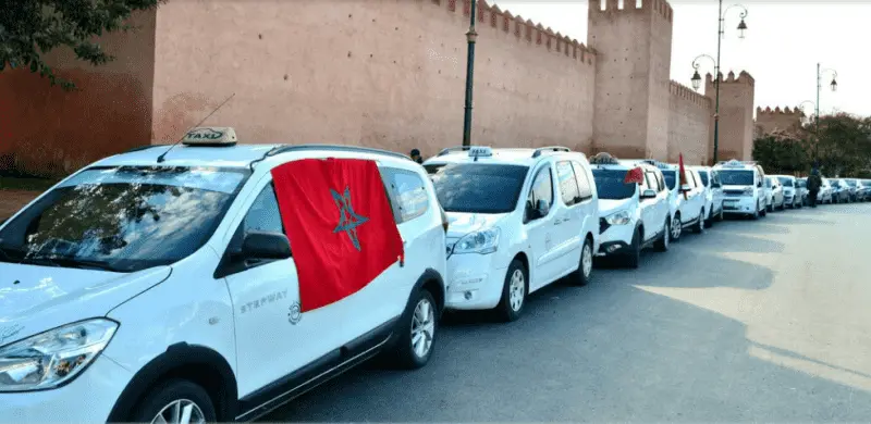 نقابة سيارات الأجرة ببني ملال تطالب الدرك الملكي بالتصدي للنقل السري عبر التطبيقات