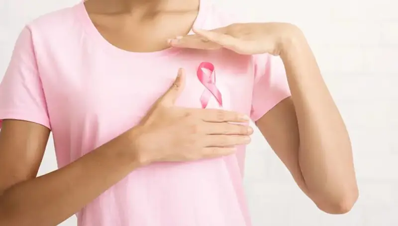 ارتفاع معدلات الإصابة بسرطان الثدي في سنّ مبكرة...ما أسبابه؟