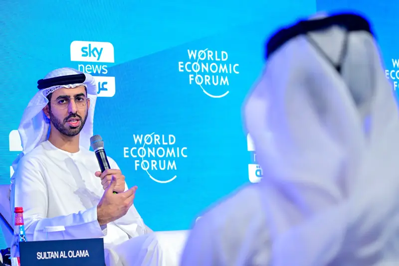 عمر العلماء: تقديم 50% من الخدمات الحكومية بالذكاء الاصطناعي خلال عامين