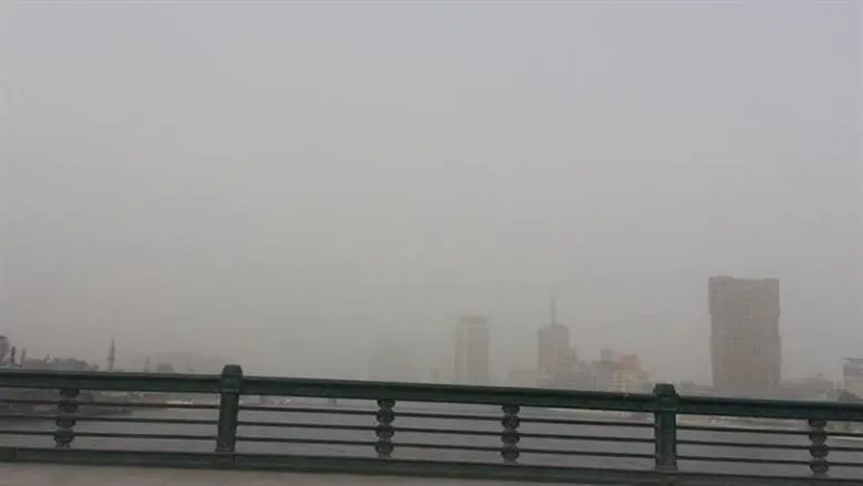 طوارئ في 5 محافظات بسبب العاصفة الترابية.. ماذا يحدث؟