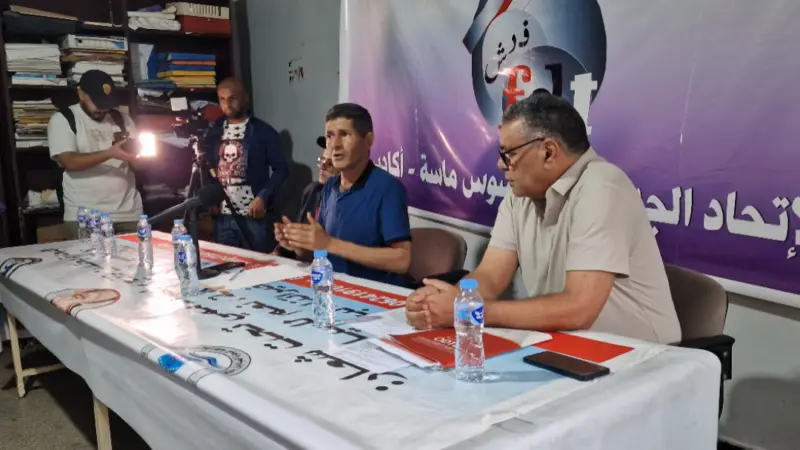 أكادير: تراكم ديون الضمان الاجتماعي يفجر غضب سائقي سيارات الأجرة والمهنيون يهددون بالتصعيد (فيديو)